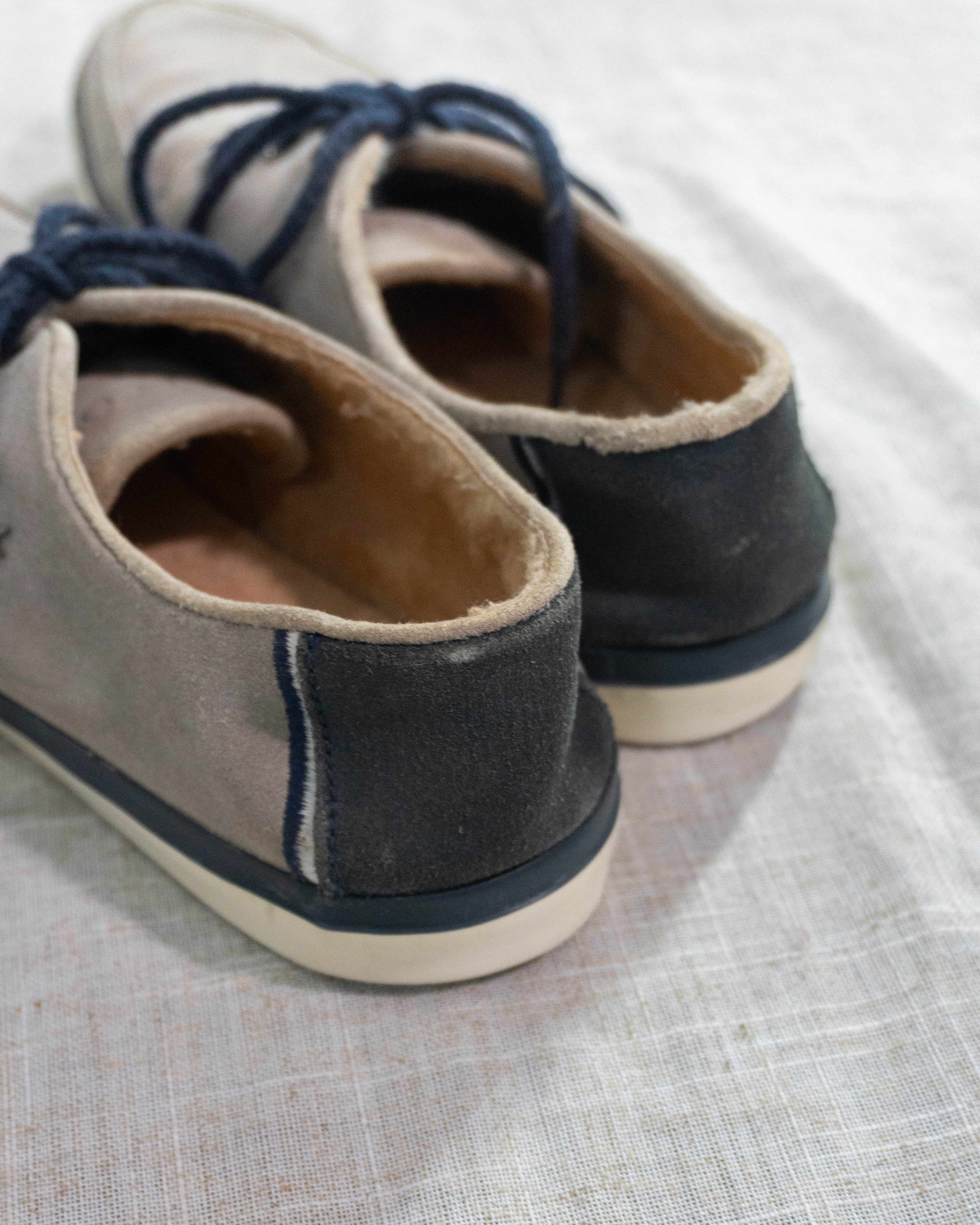 Lacoste suede boat shoes beige Pakistan pre loved EU 42