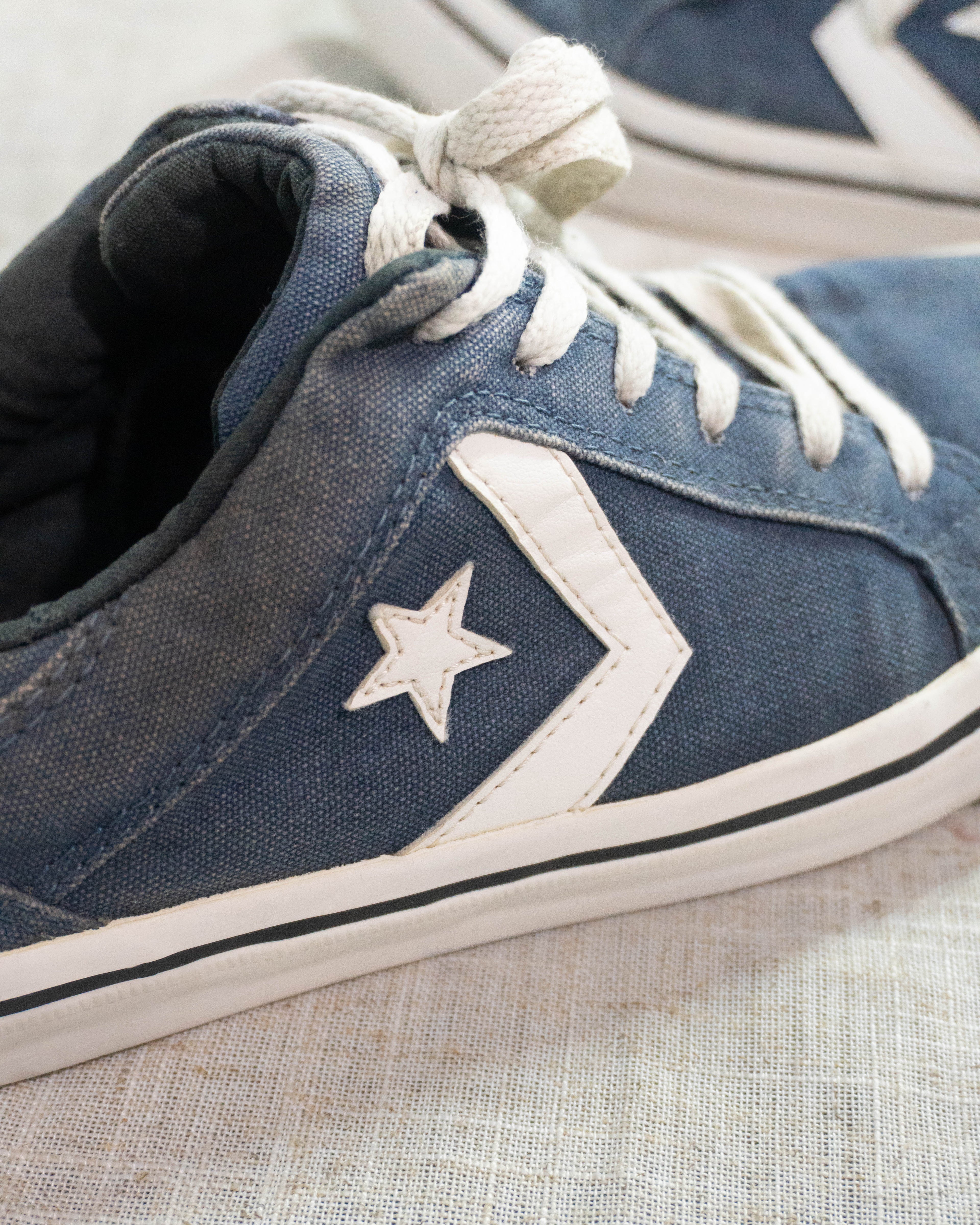Converse All Star blue sneakers Pakistan pre loved EU 43