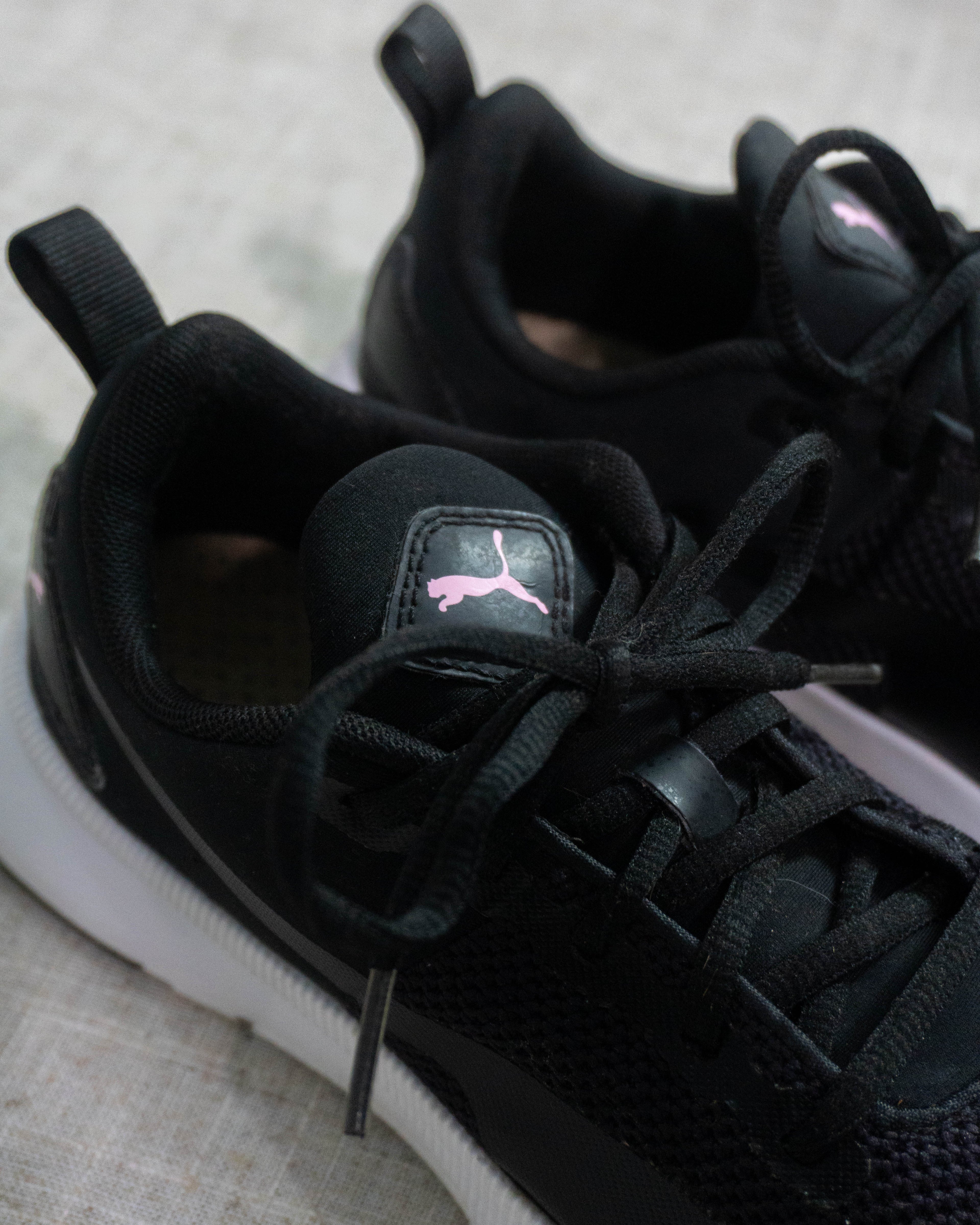 PUMA Flyer Runner Trainer black women sneakers Pakistan original
