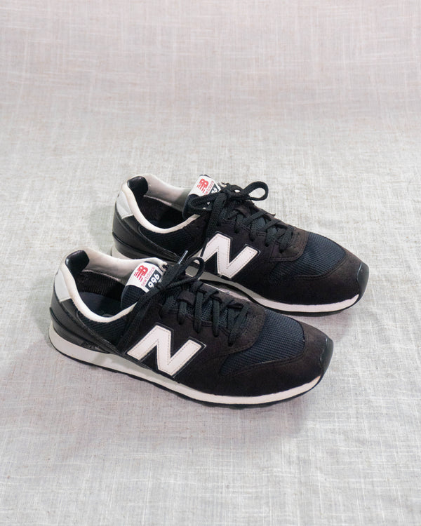 New Balance 996 original sneakers Pakistan
