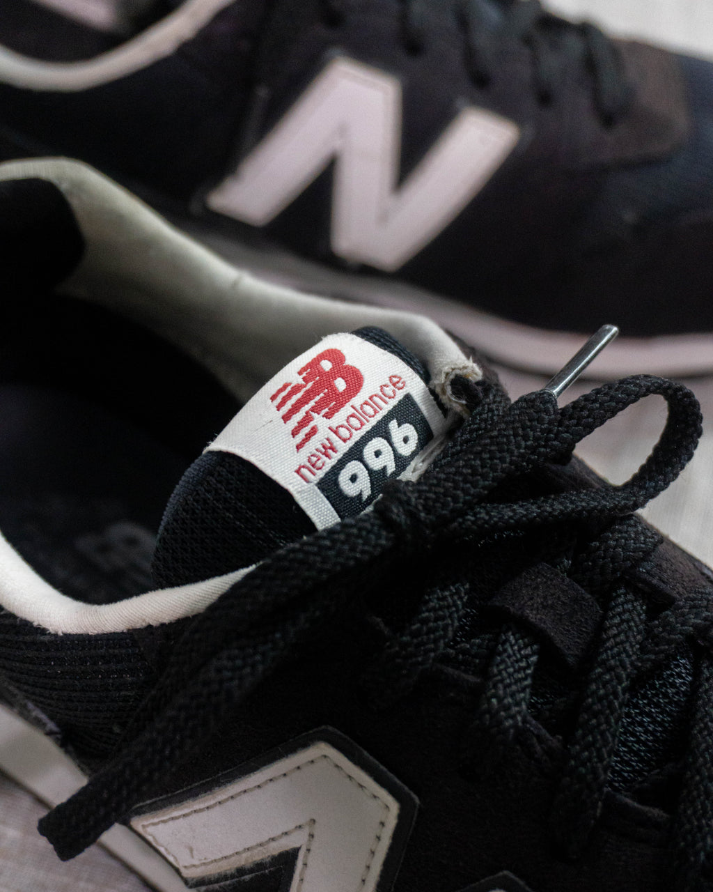 New Balance 996 original sneakers Pakistan