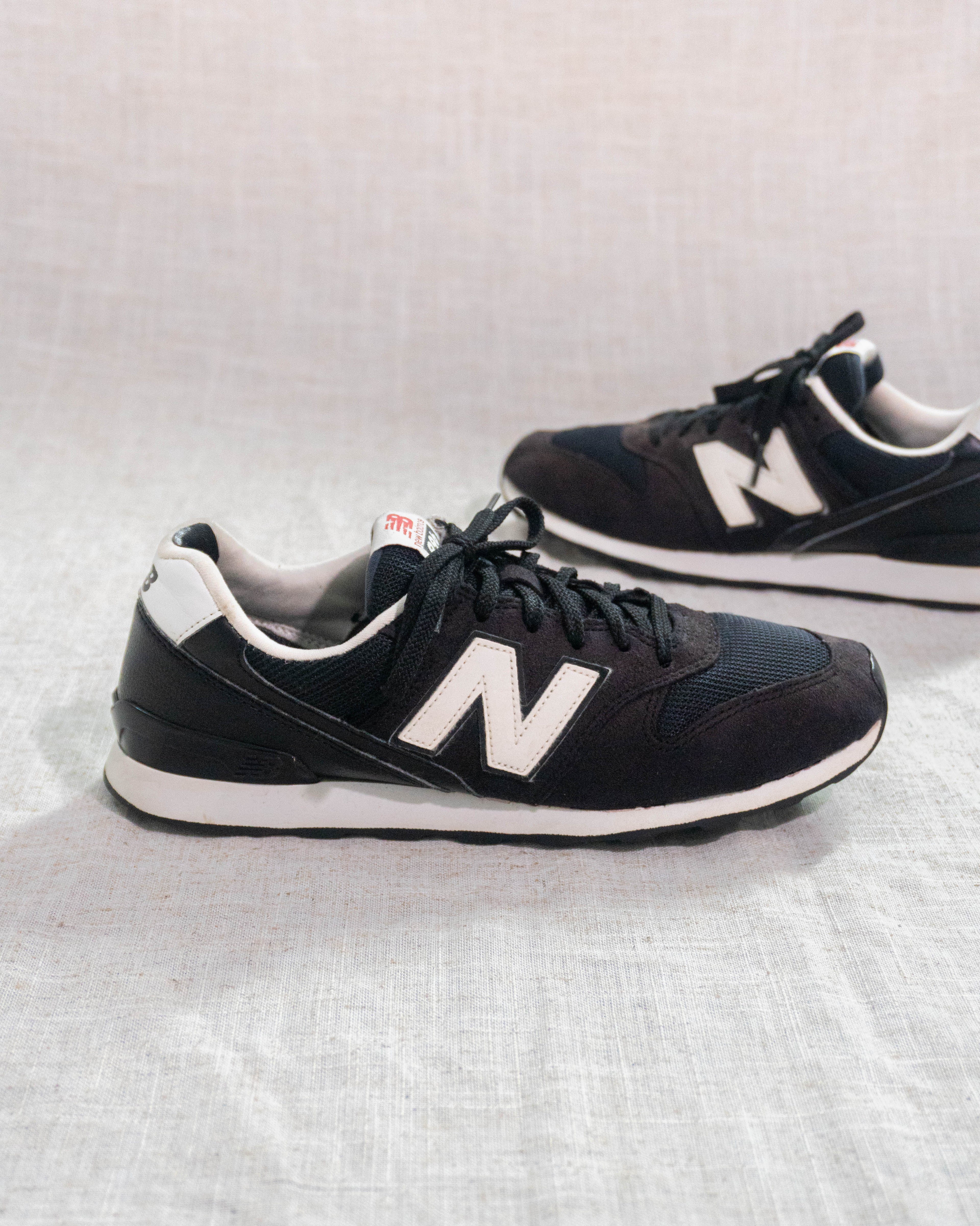 New Balance 996 original sneakers Pakistan