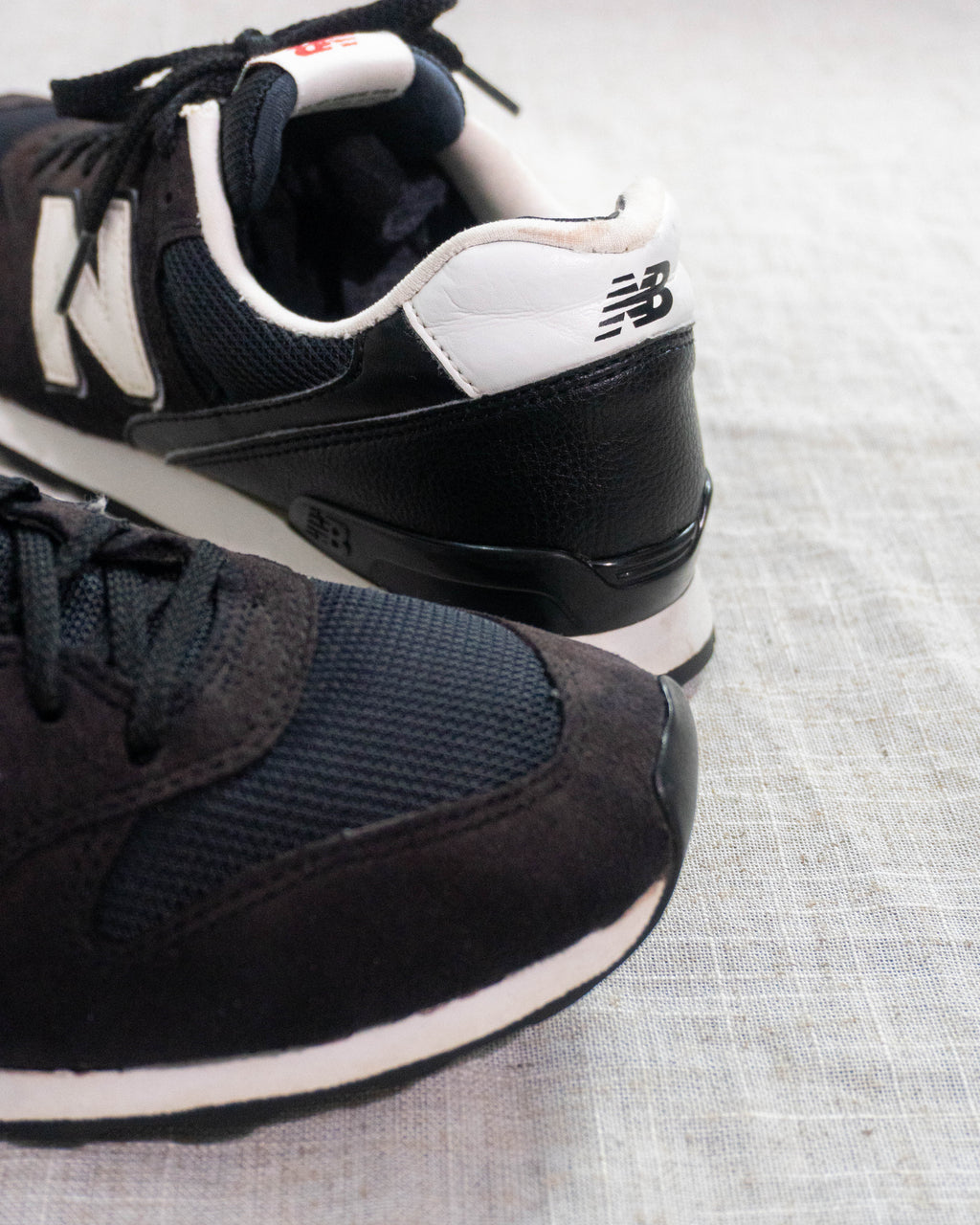 New Balance 996 original sneakers Pakistan