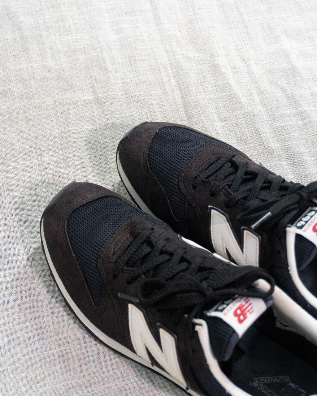 New Balance 996 original sneakers Pakistan