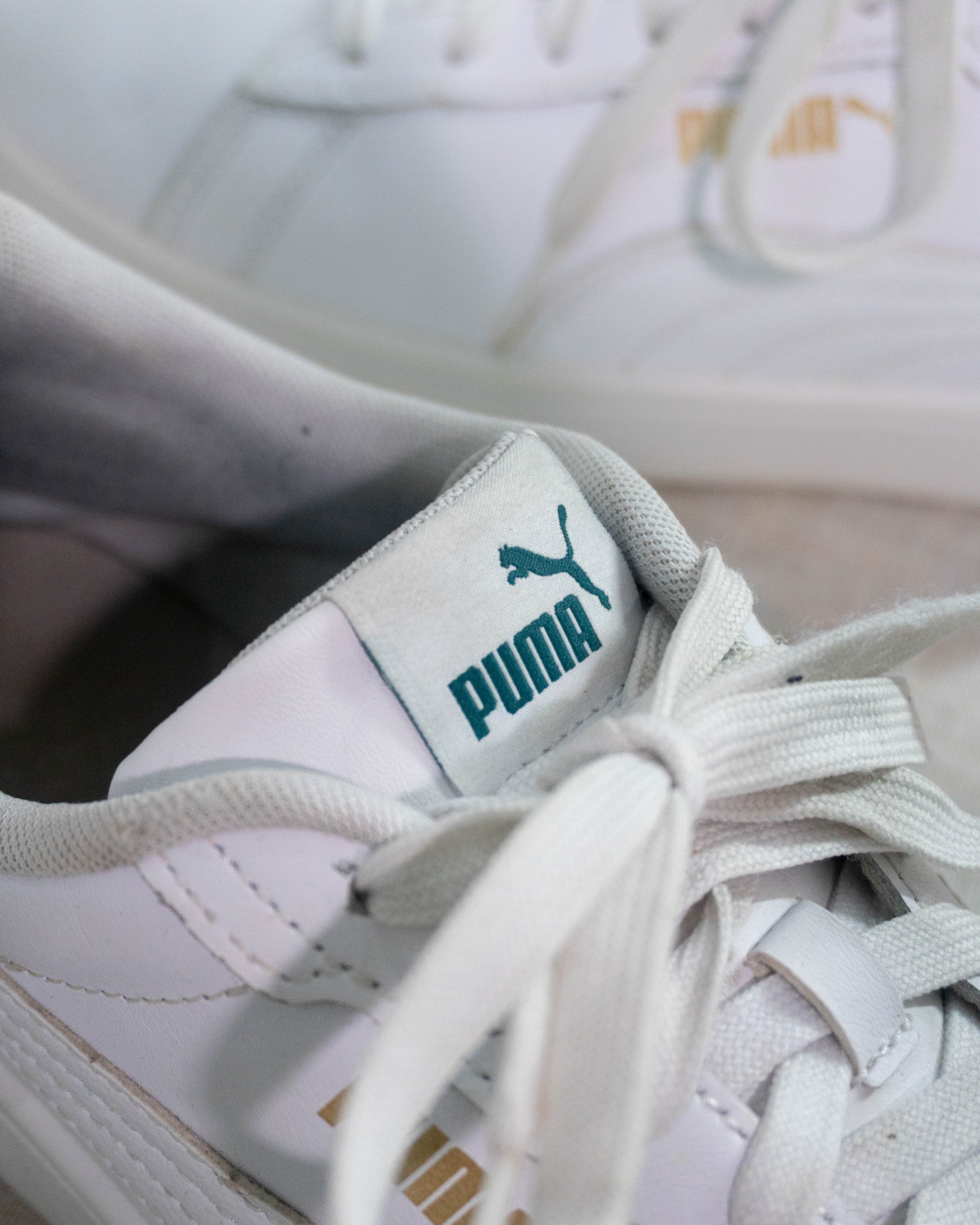PUMA Smash 3.0 white sneakers original Pakistan
