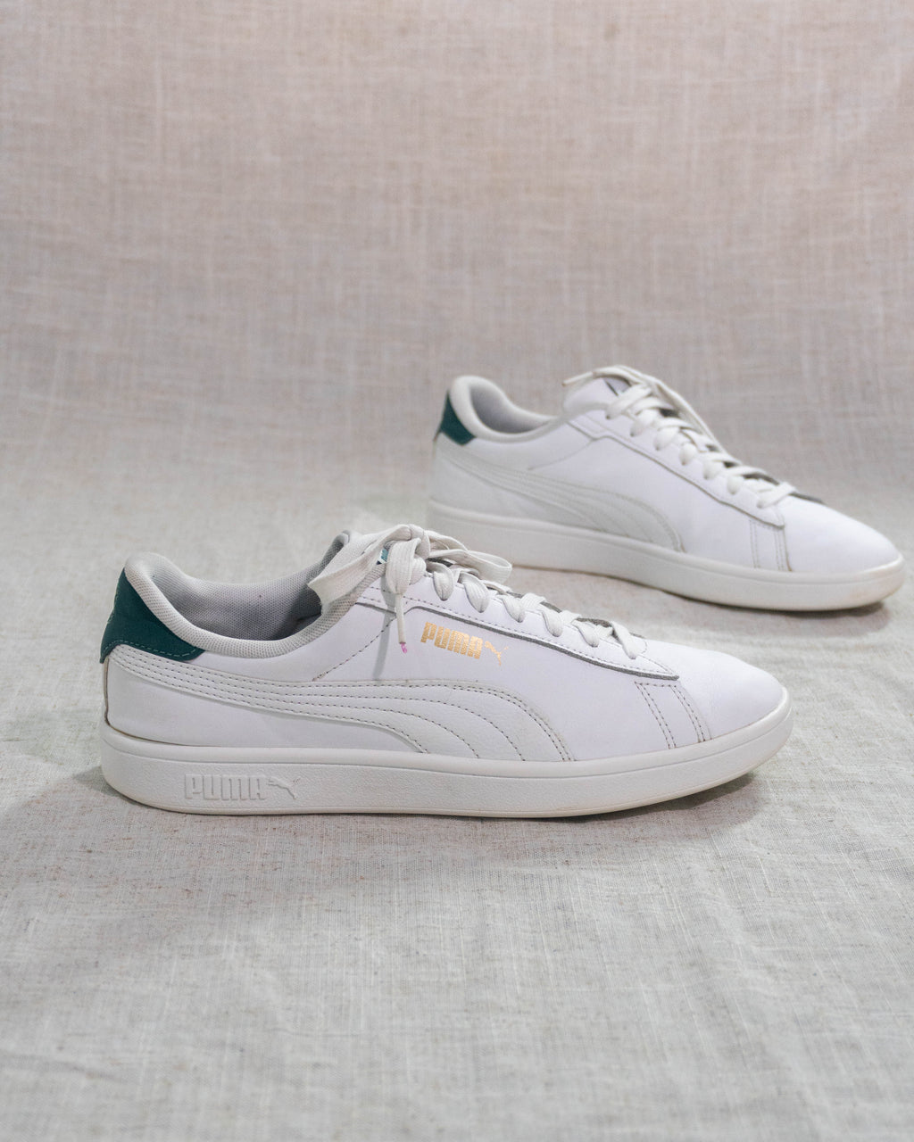 PUMA Smash 3.0 white sneakers original Pakistan