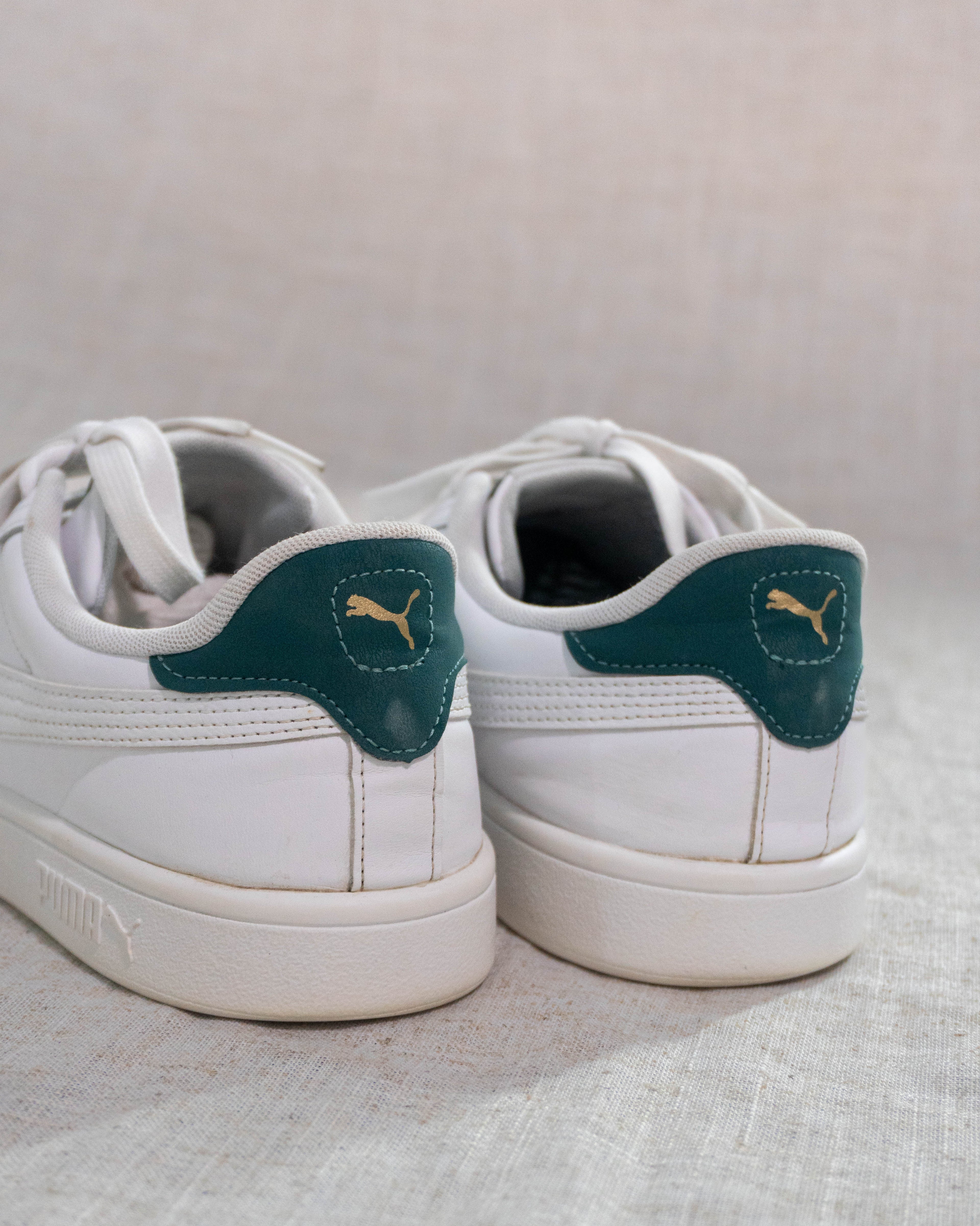 PUMA Smash 3.0 white sneakers original Pakistan