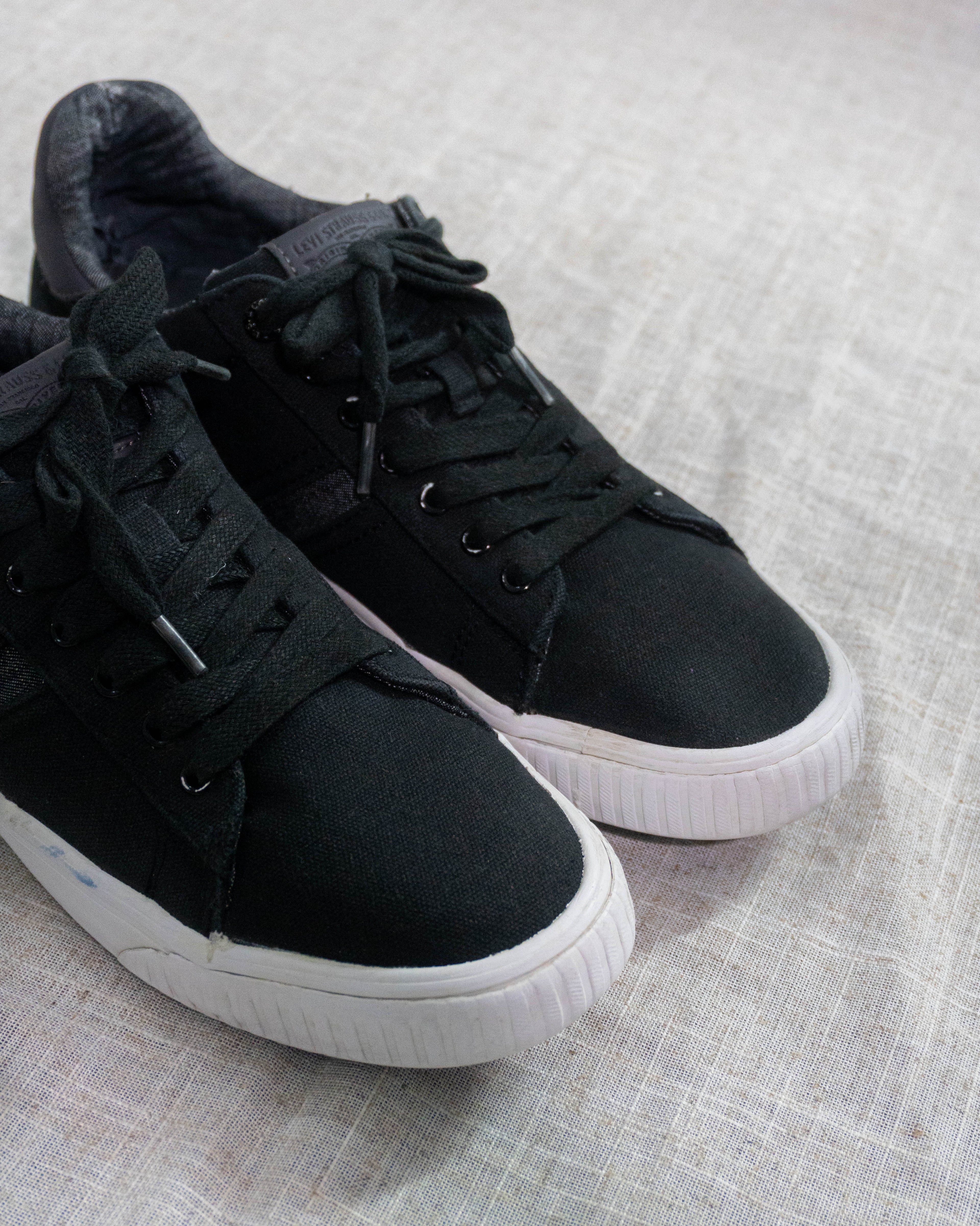 Levi’s black casual sneakers original Pakistan