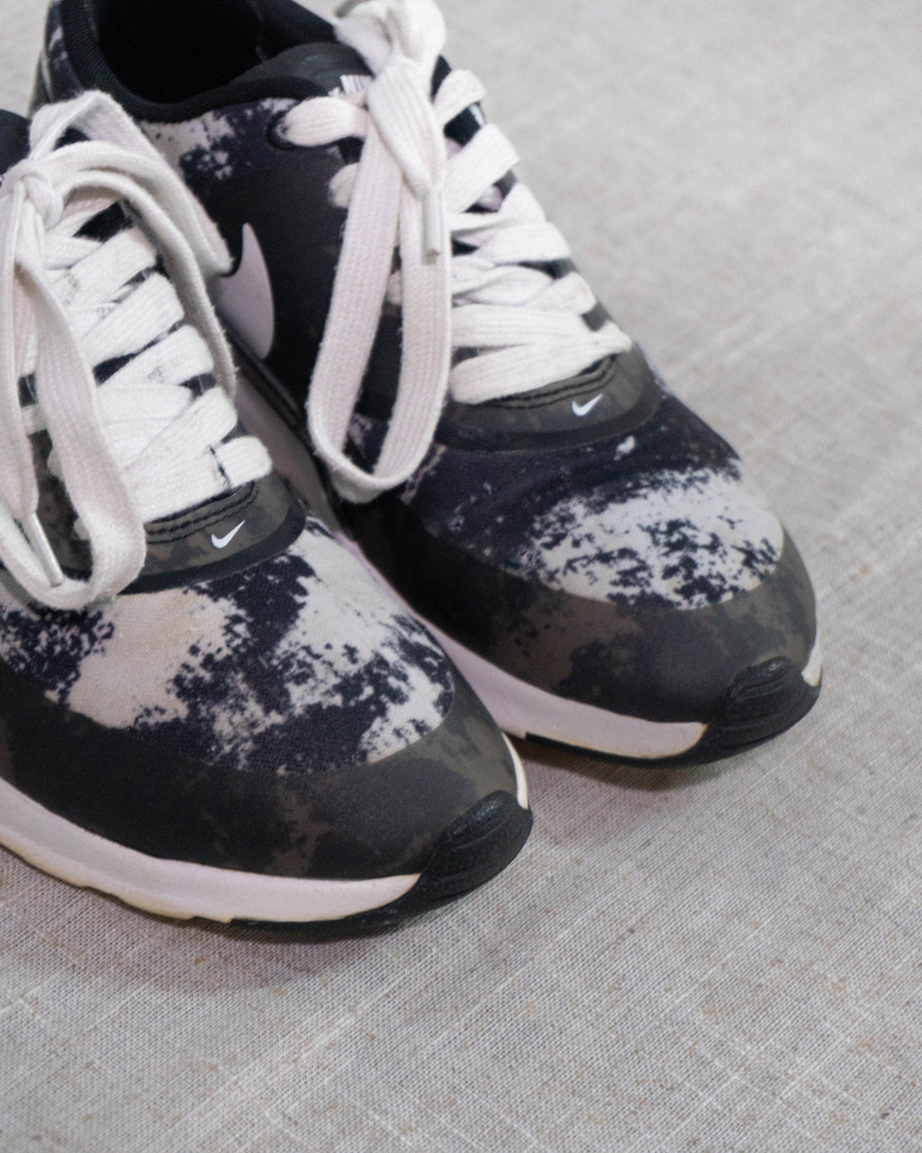 Nike Air Max Thea Print black white Pakistan
