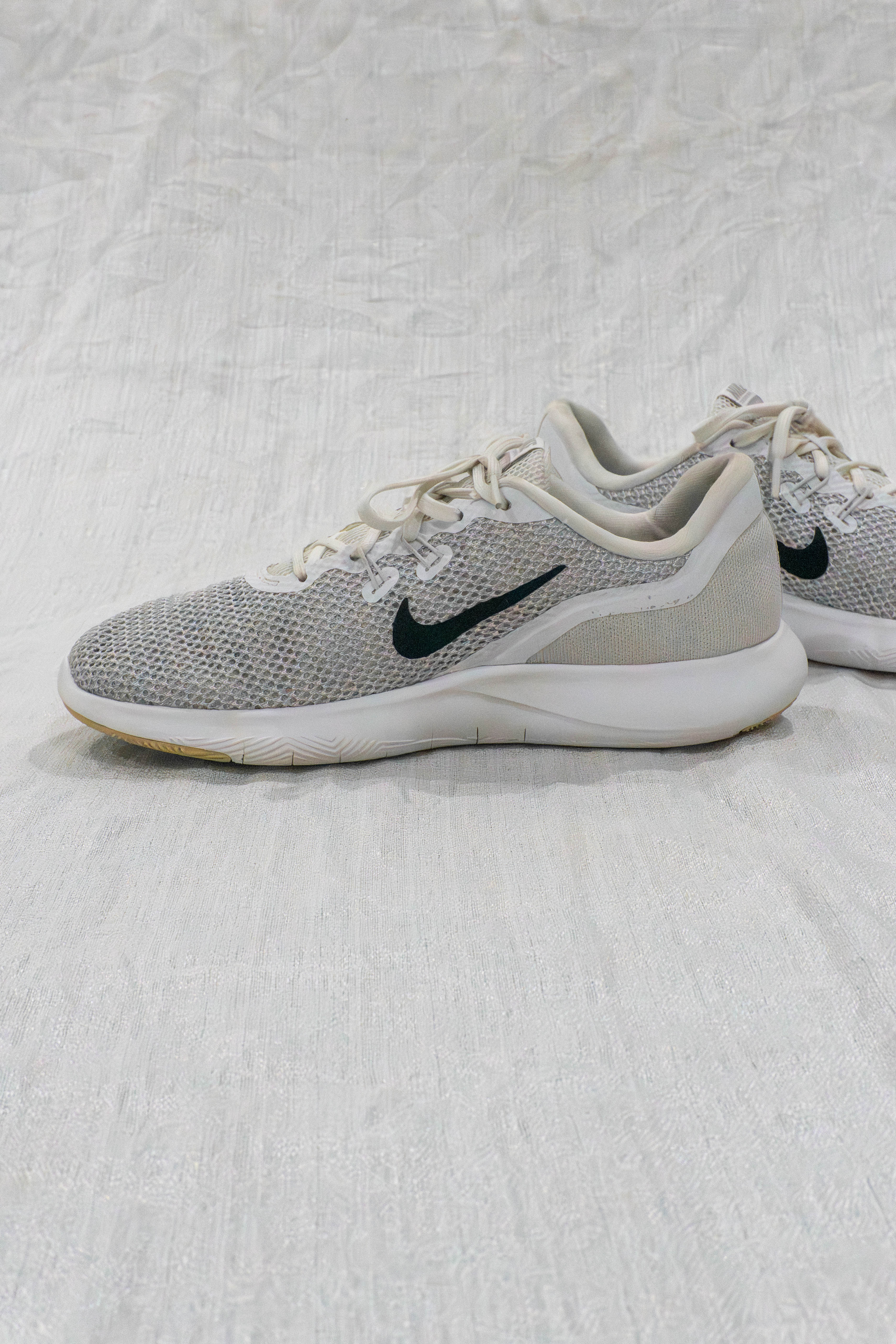 Nike Flex Trainer 7 White Grey Women EU 41 Pakistan