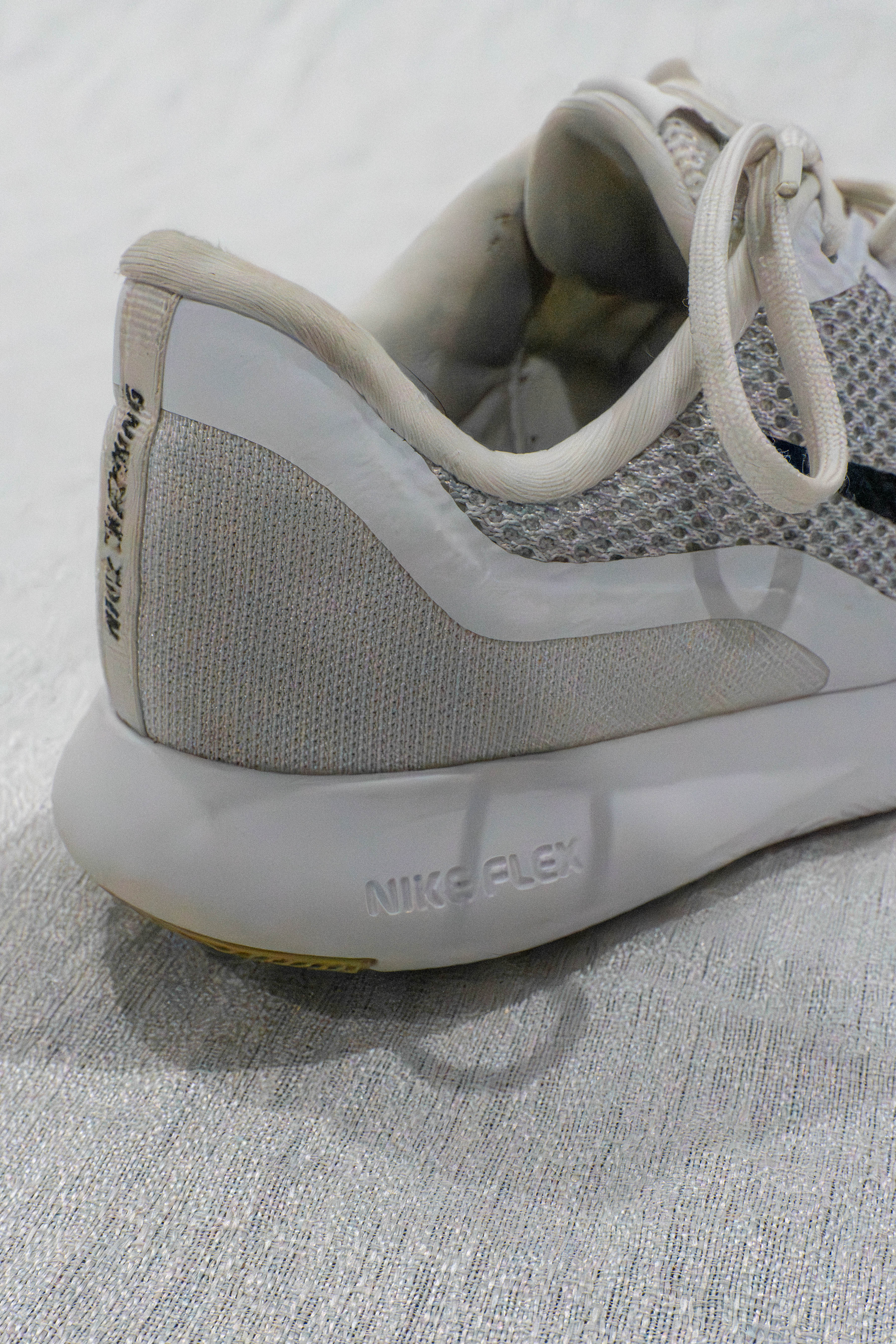 Nike Flex Trainer 7 White Grey Women EU 41 Pakistan