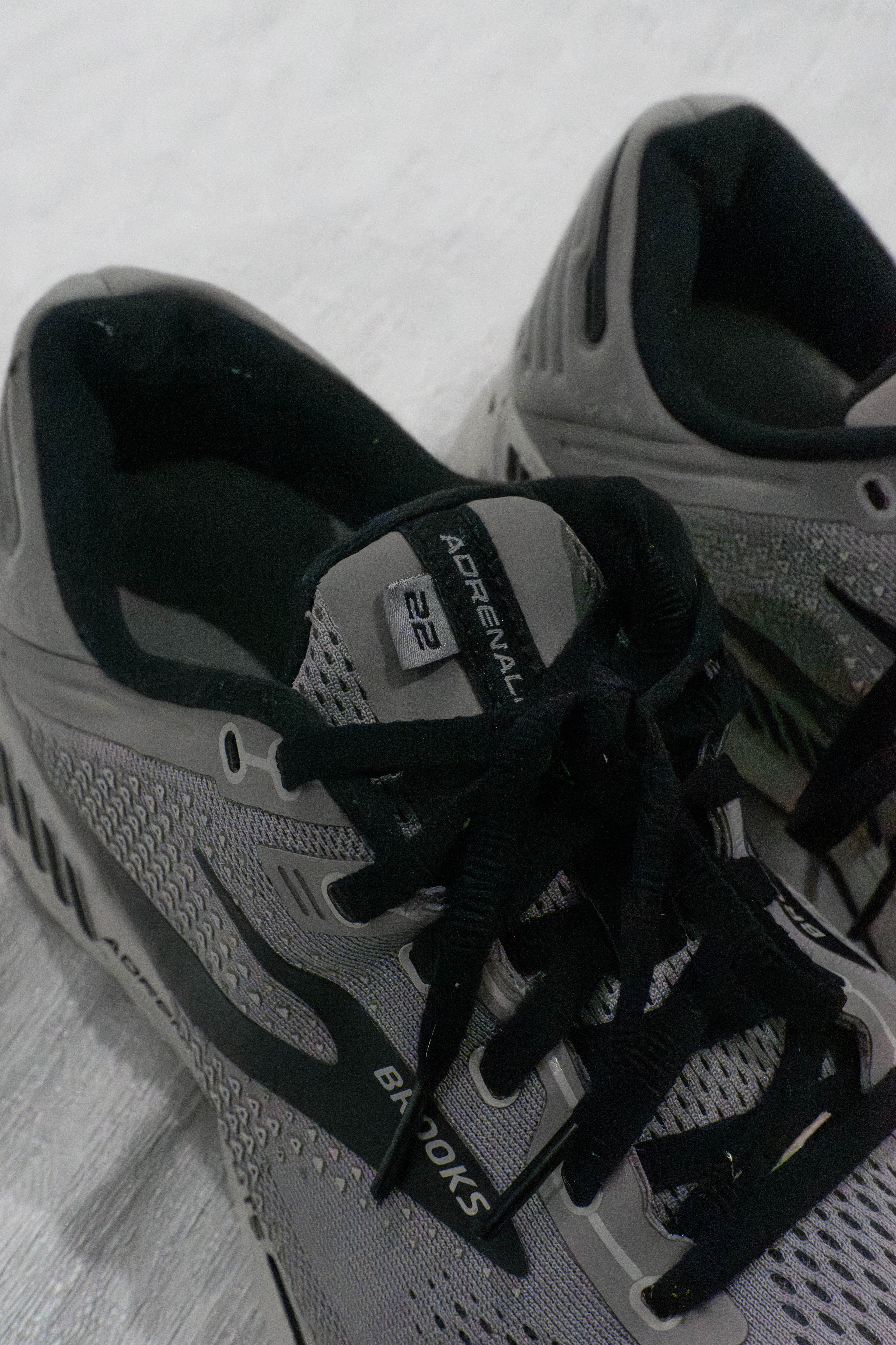 Original Brooks Adrenaline GTS 22 grey men’s running shoes EU 44 US 10 available in Pakistan at FOUNDD