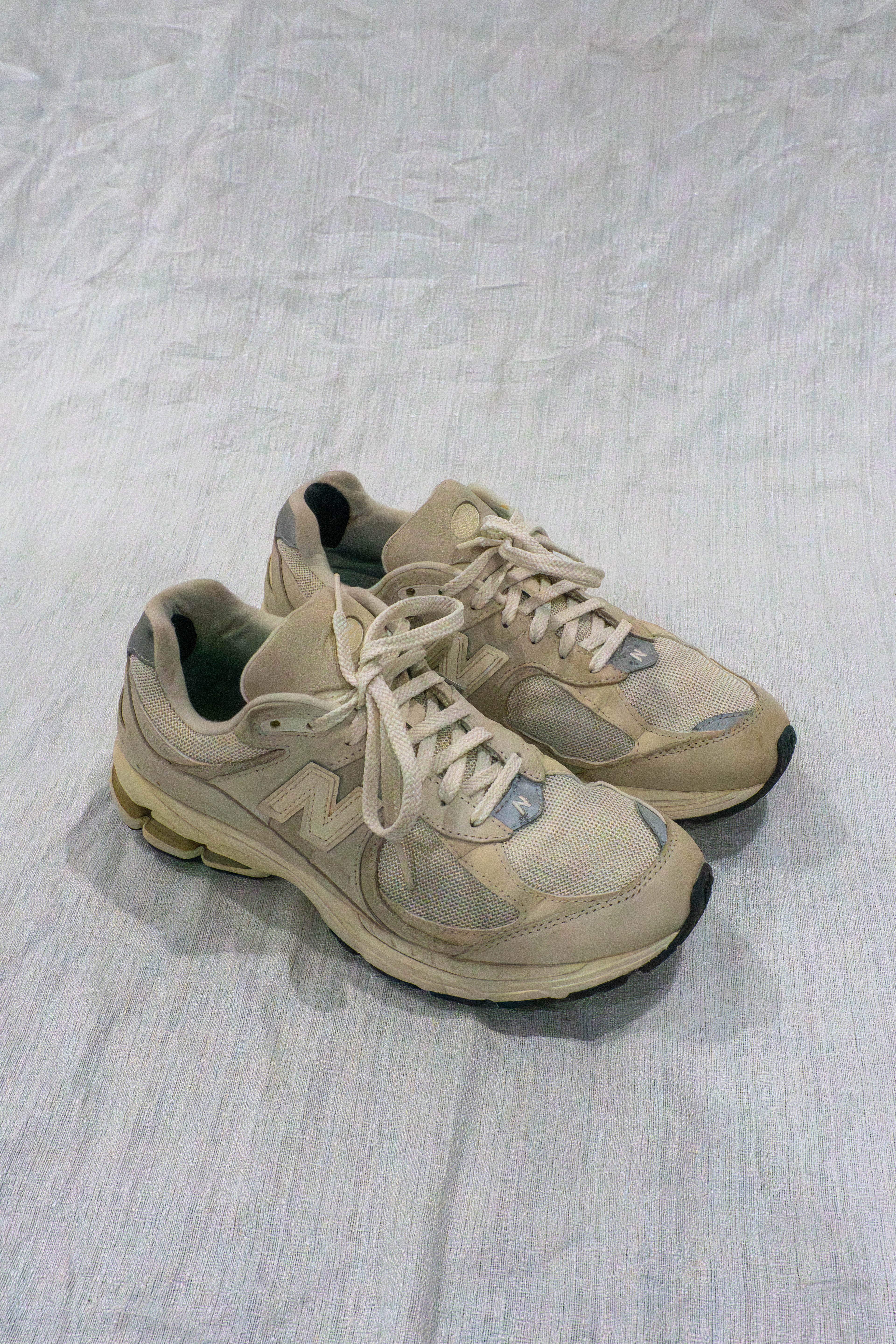 Original New Balance 2002R beige unisex sneakers EU 44 US 10 Men available in Pakistan at FOUNDD