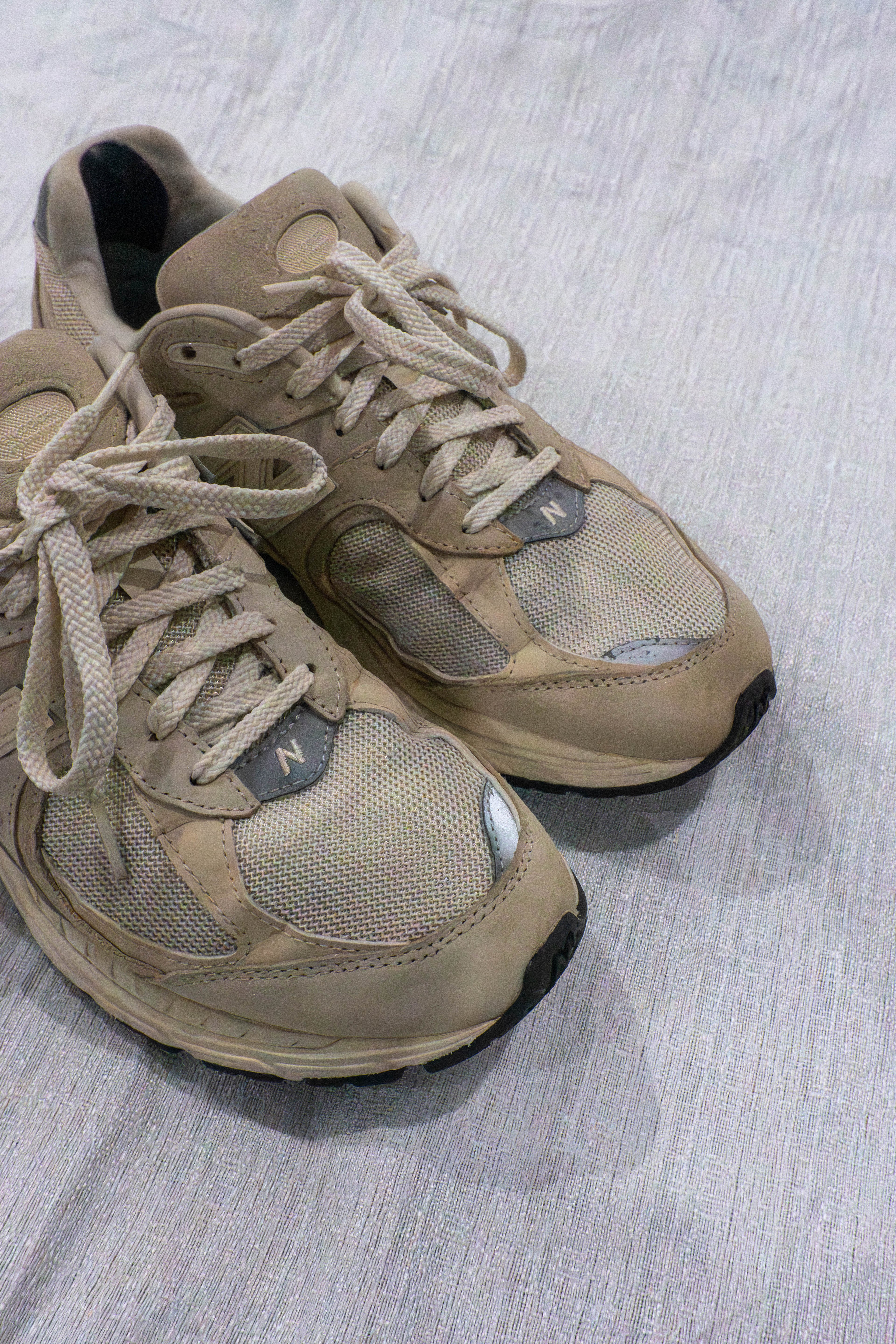 Original New Balance 2002R beige unisex sneakers EU 44 US 10 Men available in Pakistan at FOUNDD