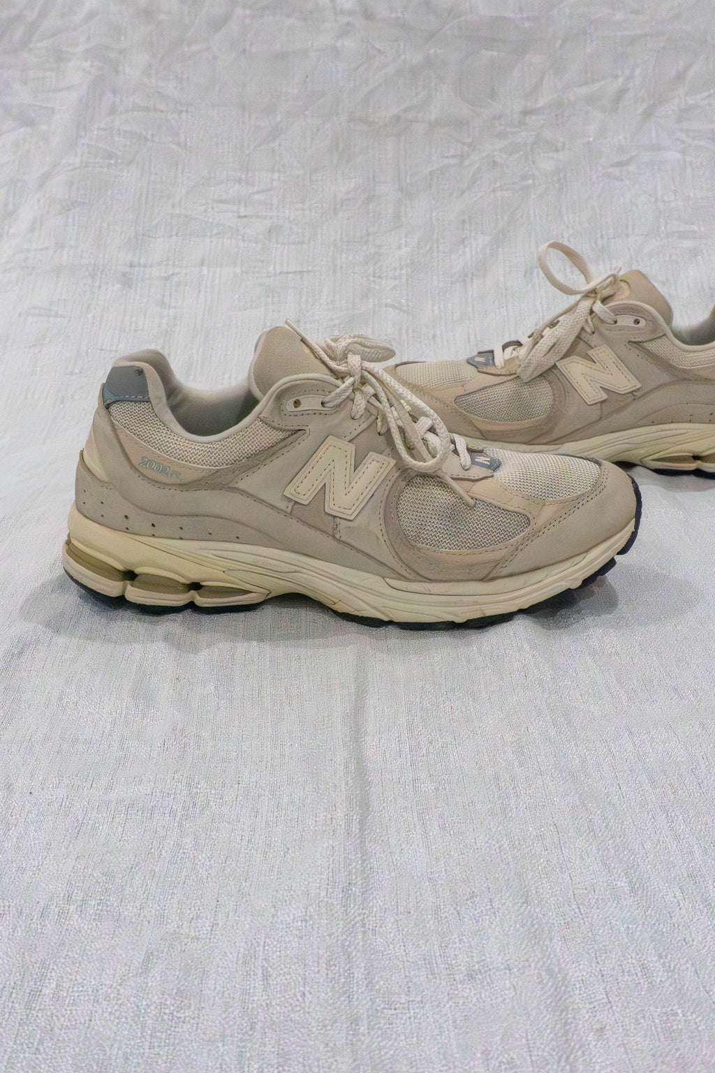 Original New Balance 2002R beige unisex sneakers EU 44 US 10 Men available in Pakistan at FOUNDD
