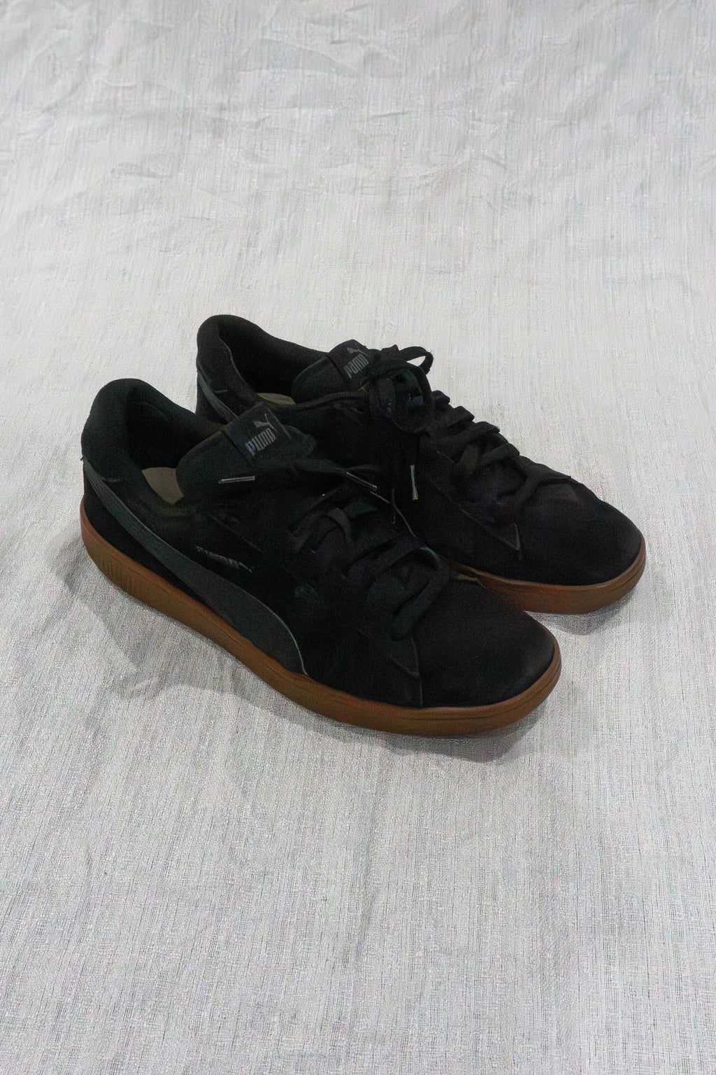 Original PUMA Smash v2 Black Gum Pakistan

PUMA Smash v2 EU 44.5 Men US 11 Sneakers

Pre Loved PUMA Black Sneakers Pakistan FOUNDD

PUMA Black Gum Sole Lifestyle Sneakers Pakistan