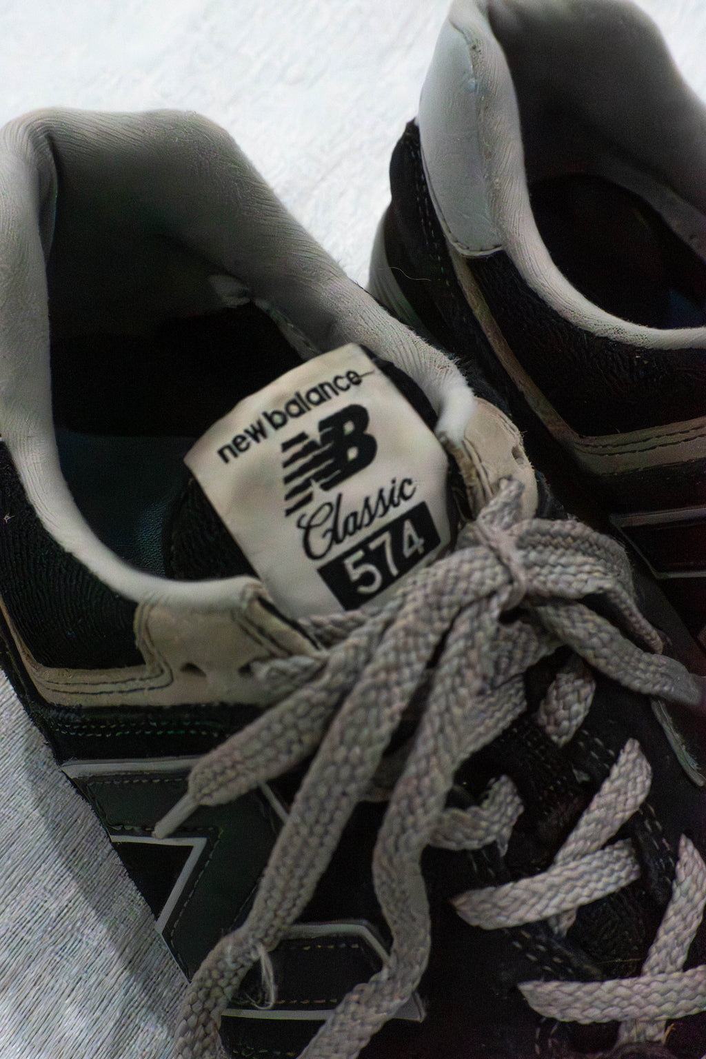 Original New Balance 574 Classic black unisex sneakers EU 44 US 10 Men available in Pakistan at FOUNDD