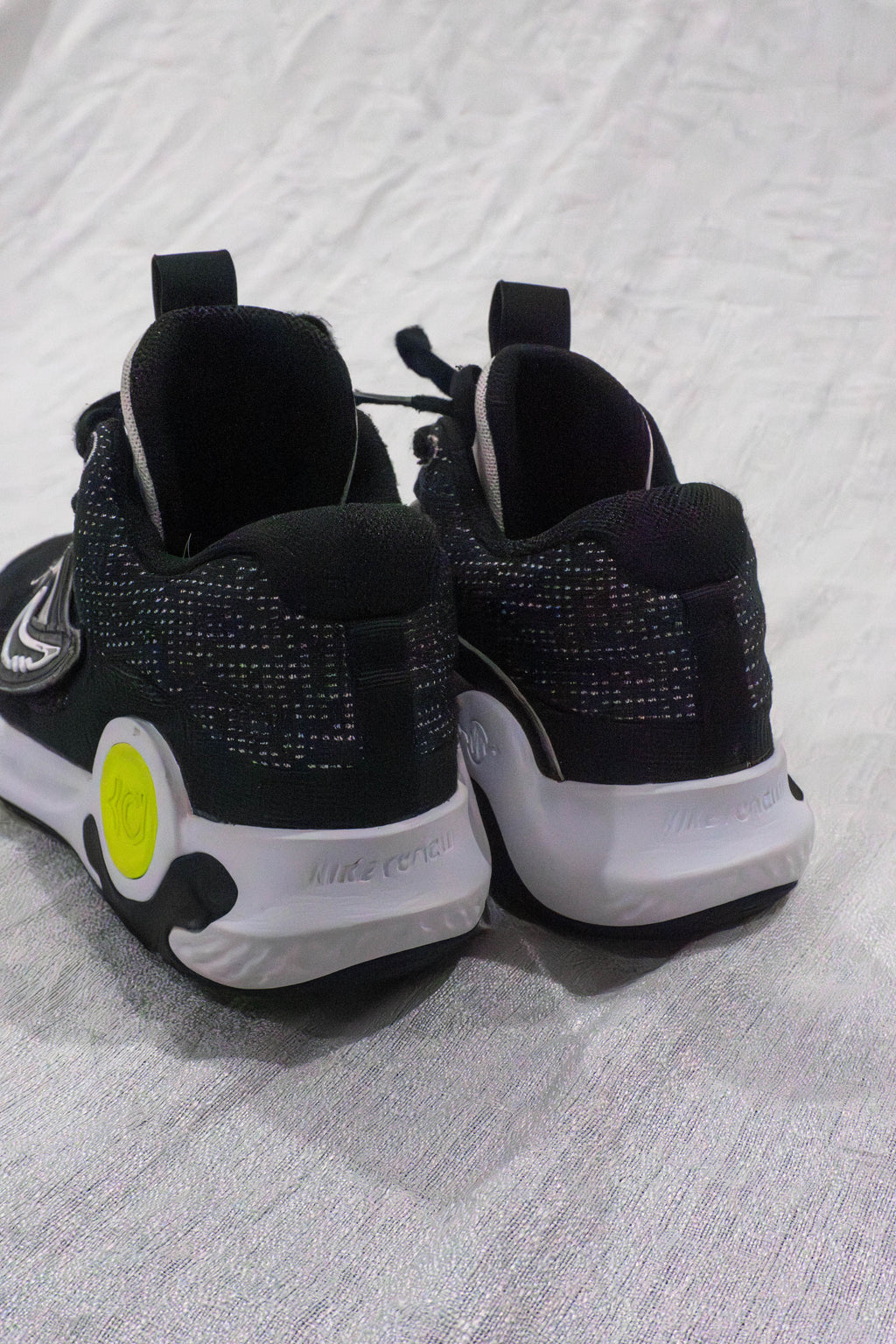 Nike KD Trey 5 X Black Men EU 41 Basketball Shoes Pakistan
