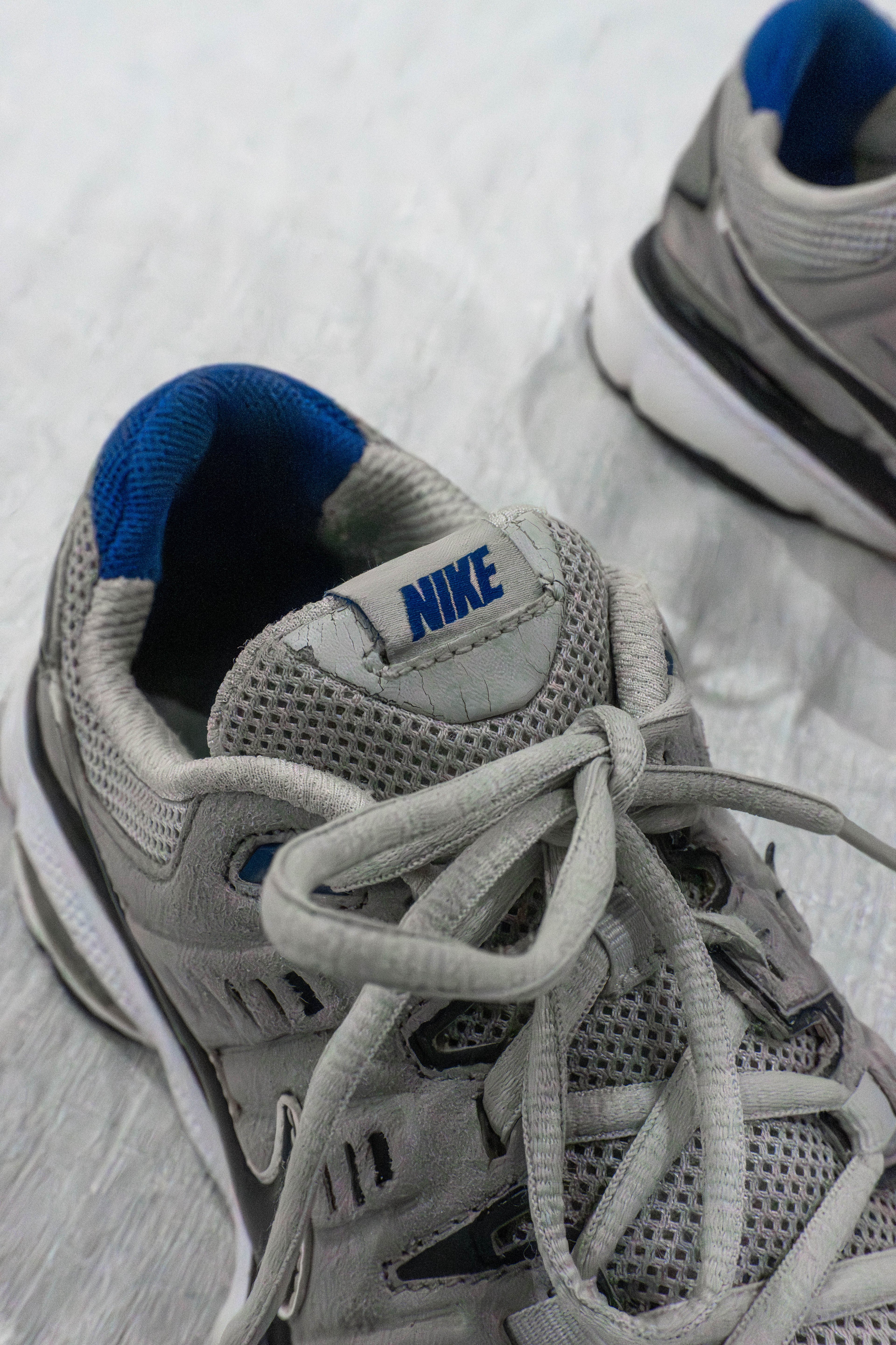 Original Nike Grey Running Shoes Men EU 40.5 Pakistan