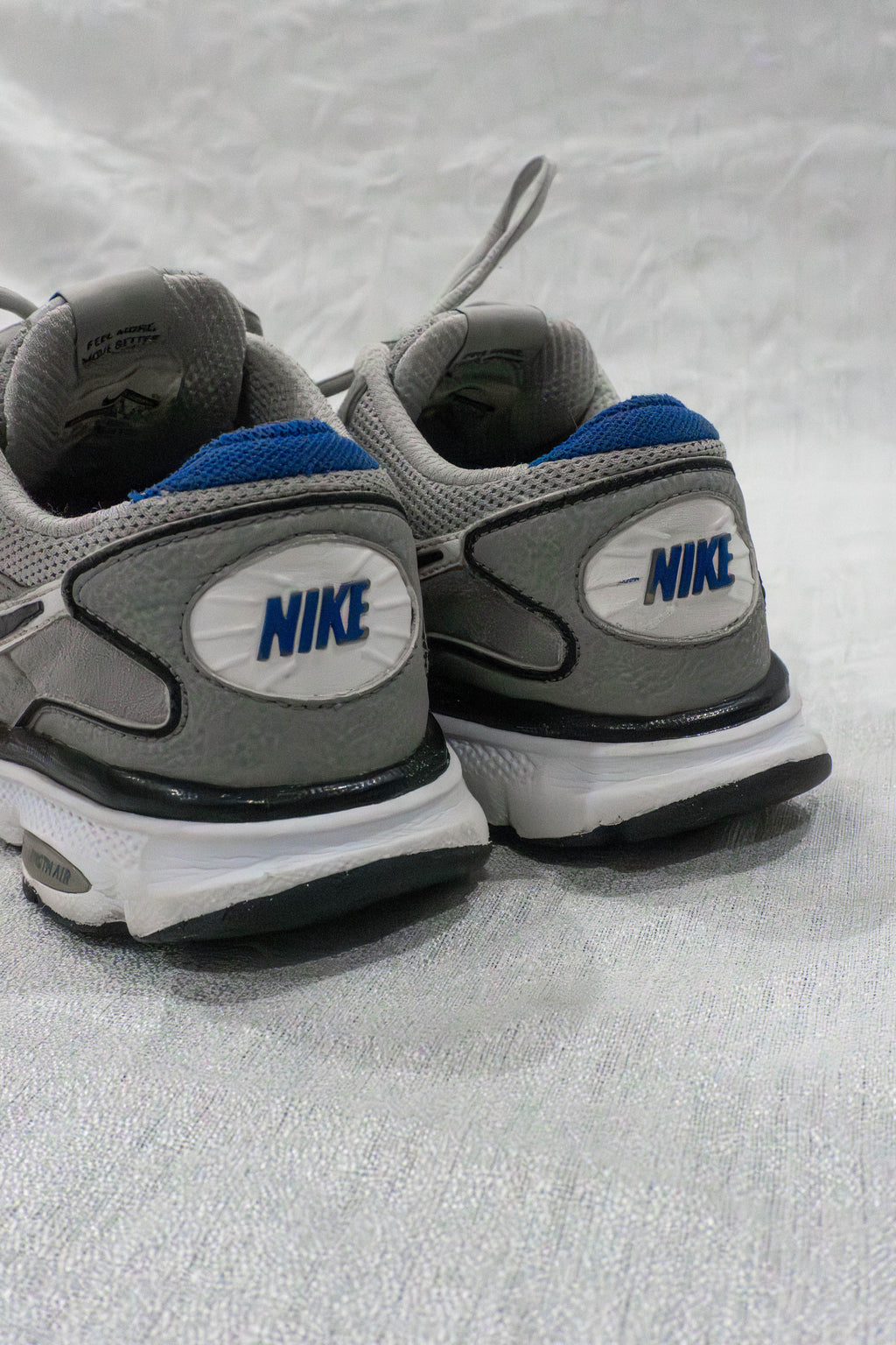 Original Nike Grey Running Shoes Men EU 40.5 Pakistan