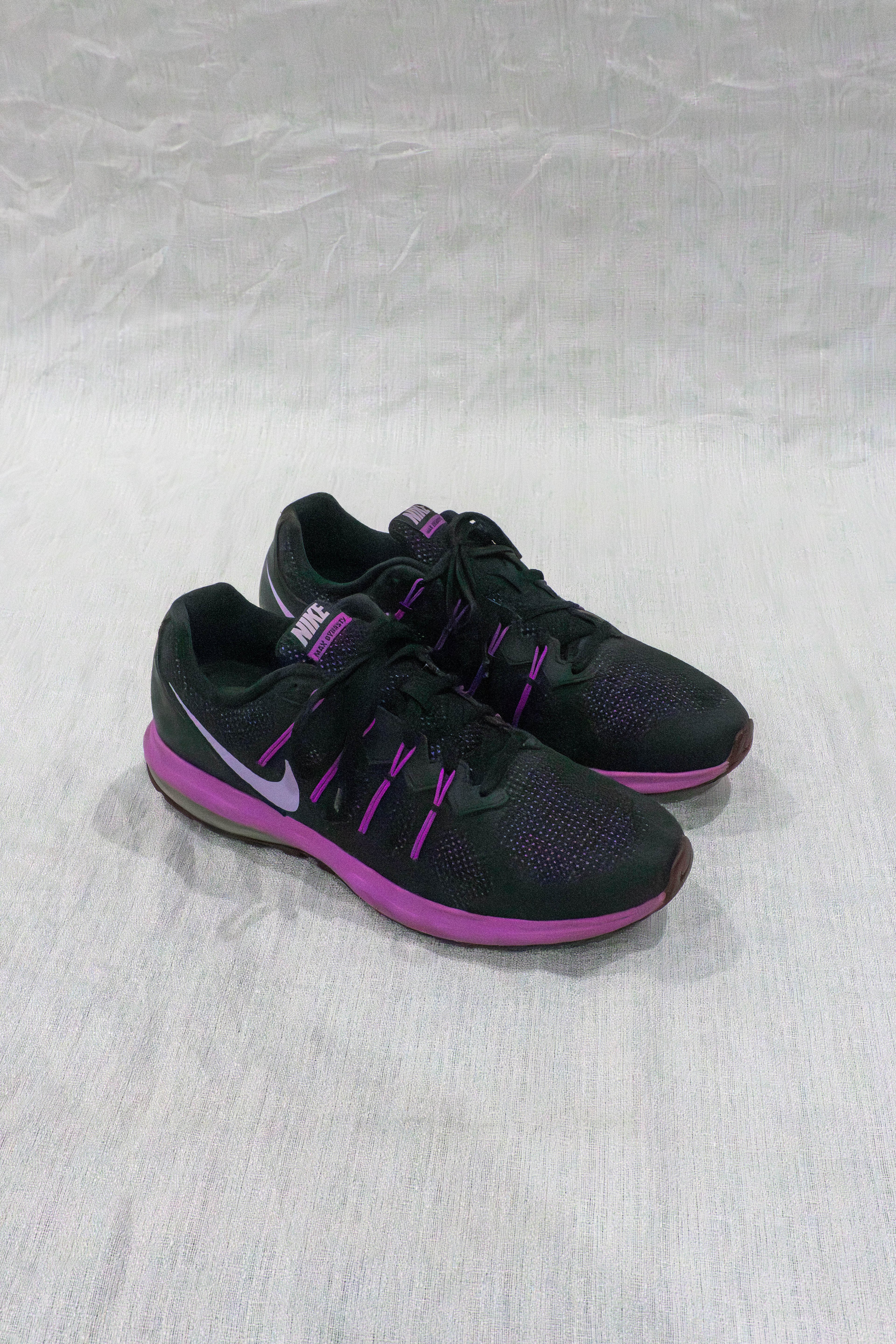 Original Nike Air Max Dynasty black and purple women’s running shoes EU 43 US 11 available in Pakistan at FOUNDD