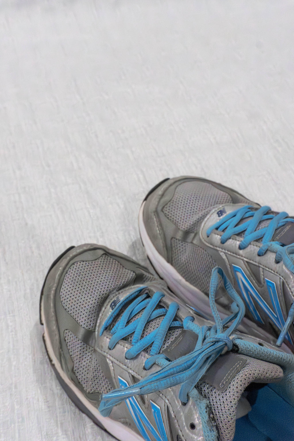 Original New Balance 1540v3 grey and blue women’s running shoes EU 40 US 8.5 available in Pakistan at FOUNDD