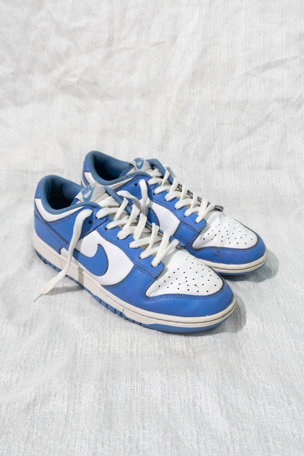 Nike Dunk Low University Blue EU 42.5 pre-owned sneakers, front pair view